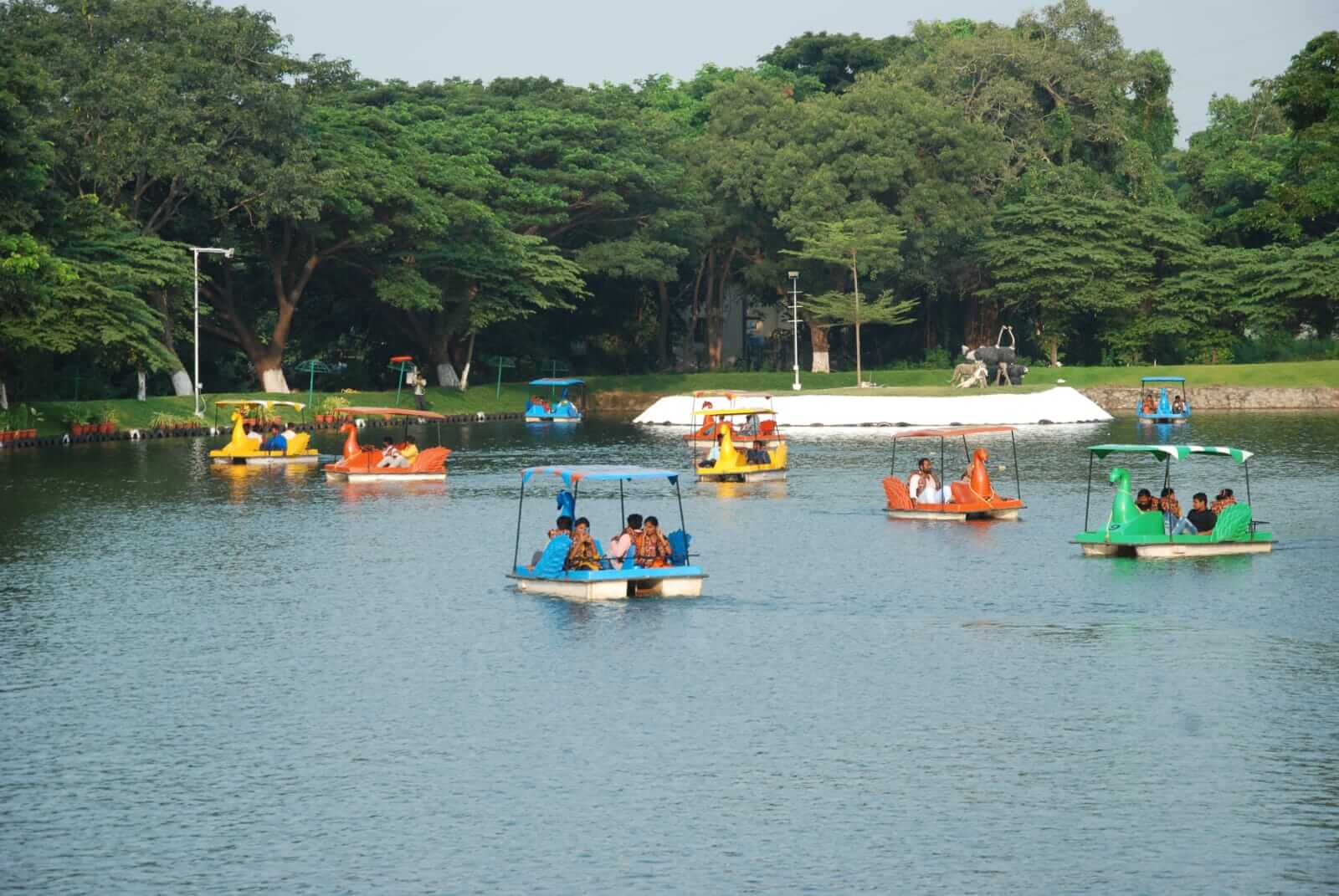 Boating in Tungabhadra dam